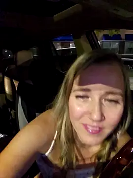 Snapshot of SkyelarSommer chatting on 02-13-25, 11:47 SkyelarSommer online show from 02-13-25, 11:47