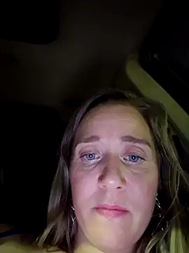 Snapshot of SkyelarSommer chatting on 02-19-25, 12:57 SkyelarSommer online show from 02-19-25, 12:57