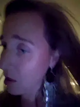 Snapshot of SkyelarSommer chatting on 02-23-25, 02:40 SkyelarSommer online show from 02-23-25, 02:40