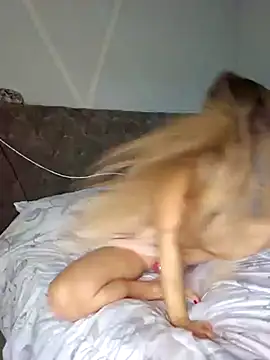 Snapshot of SkyelarSommer chatting on 02-24-25, 06:58 SkyelarSommer online show from 02-24-25, 06:58