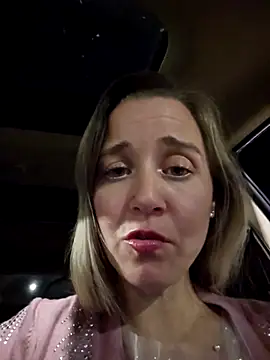 Snapshot of SkyelarSommer chatting on 03-02-25, 03:45 SkyelarSommer online show from 03-02-25, 03:45