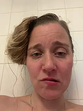 Snapshot of SkyelarSommer chatting on 03-16-25, 03:58 SkyelarSommer online show from 03-16-25, 03:58