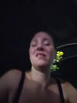 Snapshot of SkyelarSommer chatting on 06-14-26, 02:46 SkyelarSommer online show from 06-14-26, 02:46