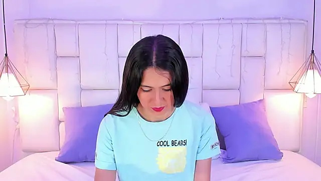 SarahSophia  online show from 02-06-25, 11:32