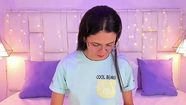 SarahSophia  online show from 03-17-25, 11:42