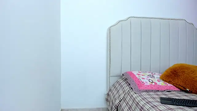 Hanna86 online show from 02-10-25, 12:41