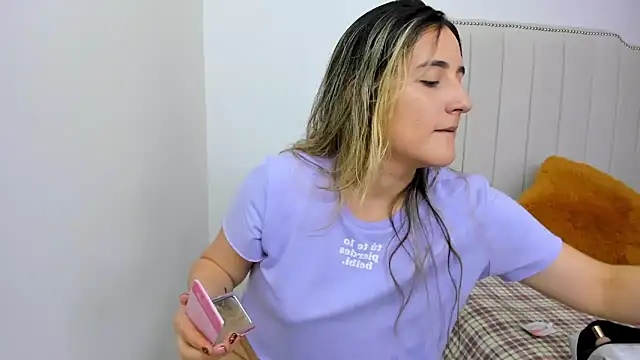 Hanna86 online show from 02-11-25, 04:46