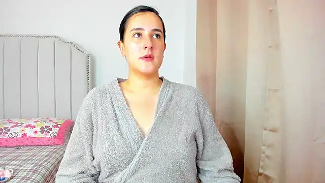 Hanna86 online show from 01-11-26, 04:45