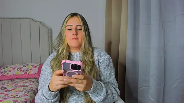 Hanna86 online show from 04-14-26, 12:38