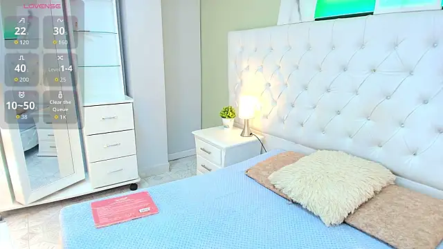 Lindacarterr  online show from 04-21-26, 07:50