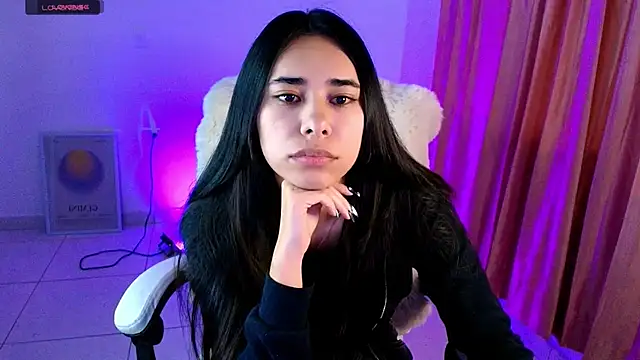 AmyOlimpo online show from 10-25-25, 04:53