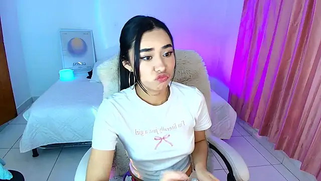 AmyOlimpo online show from 03-10-26, 05:12