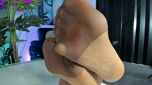 NebetColin online show from 01-31-25, 03:44