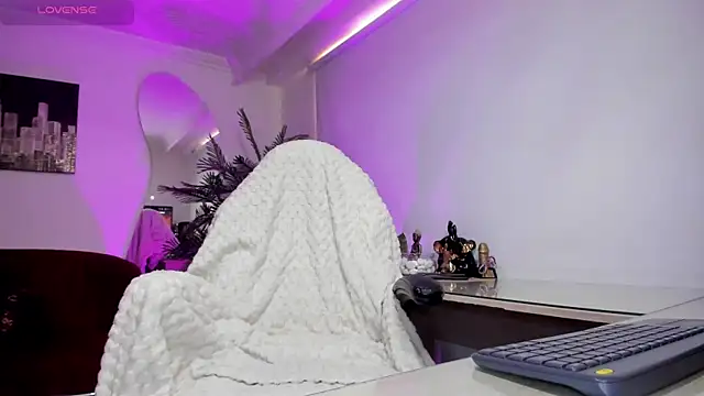 NebetColin online show from 10-30-25, 07:14