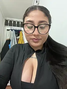 croftsmila online show from 04-28-26, 11:43