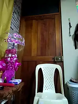 WanOn3Fanny online show from 12-22-24, 01:12