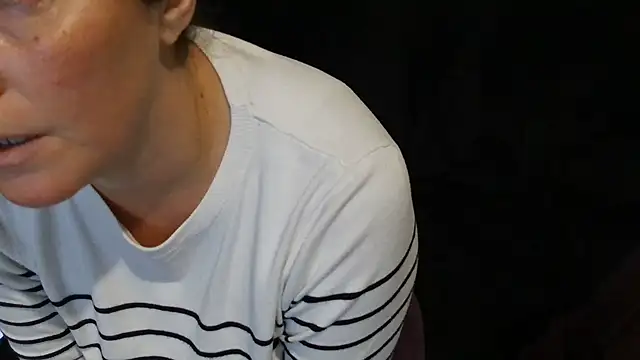 Snapshot of biboii chatting on 11-03-25, 08:21 biboii online show from 11-03-25, 08:21