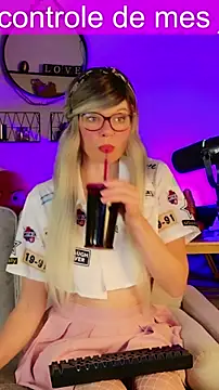 Kittychatte online show from 04-18-26, 05:33