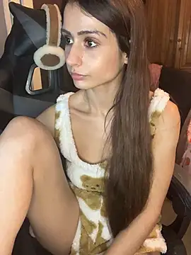 LaPetitechienne1 online show from 01-26-25, 01:09