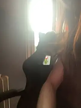 LaPetitechienne1 online show from 02-10-25, 03:10