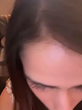 LaPetitechienne1 online show from 02-14-25, 04:20