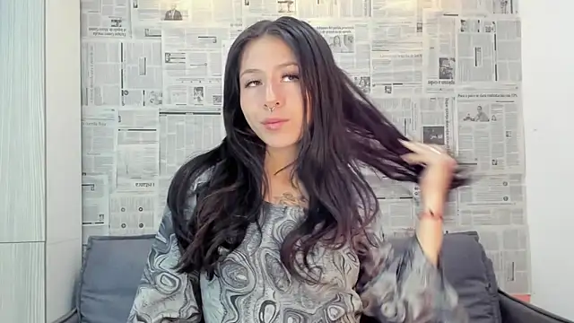 Mhelanny2 online show from 01-24-25, 09:06