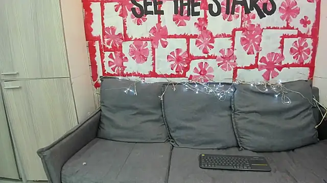 Mhelanny2 online show from 02-08-25, 07:59