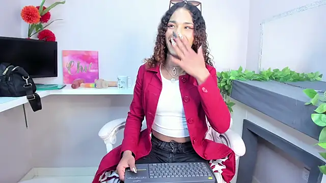 StefanyMiler online show from 01-18-25, 03:53