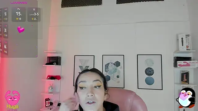 cristal  hot 1 online show from 02-14-25, 04:04