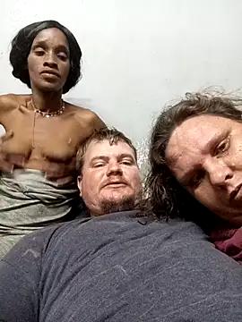 Snapshot of hothouse18xxx chatting on 10-05-25, 05:00 hothouse18xxx online show from 10-05-25, 05:00