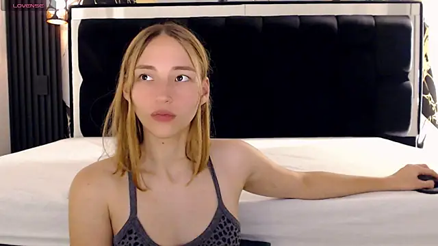 WhiteSun 01 online show from 12-29-24, 03:46