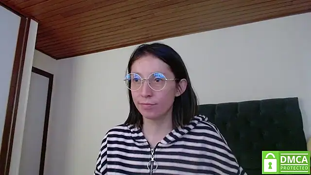 Sophi Cute online show from 12-30-24, 06:49