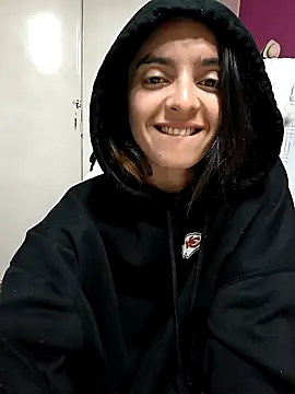 Snapshot of Sam_Sara chatting on 02-23-25, 09:22 Sam Sara online show from 02-23-25, 09:22