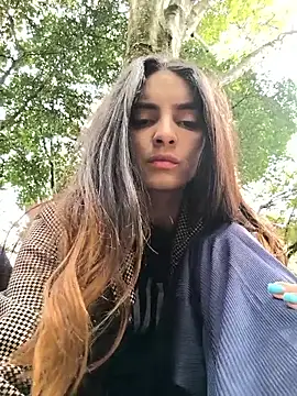 Snapshot of Sam_Sara chatting on 09-14-25, 07:02 Sam Sara online show from 09-14-25, 07:02