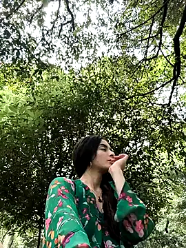 Snapshot of Sam_Sara chatting on 10-26-25, 06:36 Sam Sara online show from 10-26-25, 06:36