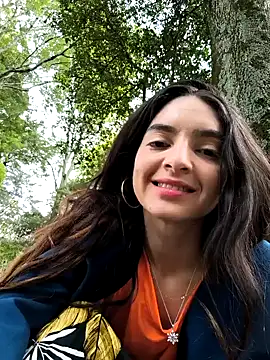 Snapshot of Sam_Sara chatting on 11-20-25, 06:07 Sam Sara online show from 11-20-25, 06:07