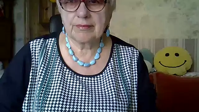 SweetCherry27 online show from 04-15-26, 08:10