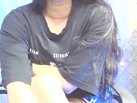 Snapshot of Supriya201 chatting on 03-10-25, 03:20 Supriya201 online show from 03-10-25, 03:20