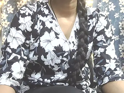 Snapshot of Supriya201 chatting on 01-16-26, 01:26 Supriya201 online show from 01-16-26, 01:26