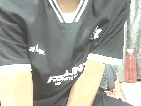 Snapshot of Supriya201 chatting on 02-02-26, 02:49 Supriya201 online show from 02-02-26, 02:49