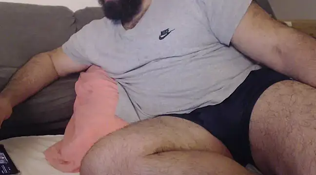 hugemachohandsome online show from 12-22-24, 12:39