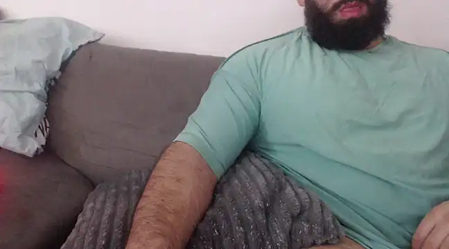 hugemachohandsome online show from 01-06-25, 10:46