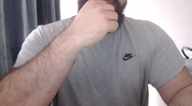 hugemachohandsome online show from 03-02-25, 09:10