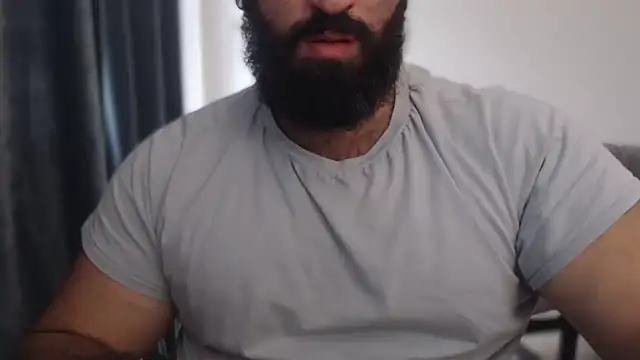 hugemachohandsome online show from 09-26-25, 02:54