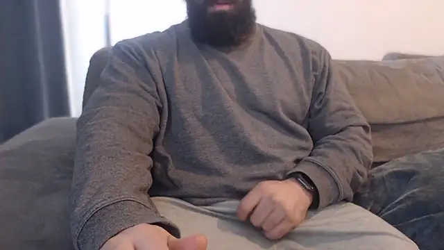 hugemachohandsome online show from 01-09-26, 10:18