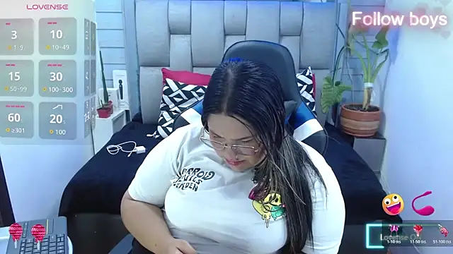 Snapshot of evelin_zaens chatting on 06-01-26, 12:56 evelin zaens online show from 06-01-26, 12:56