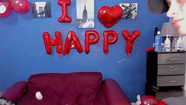 Snapshot of BeMyLover3 chatting on 02-15-25, 08:33 BeMyLover3 online show from 02-15-25, 08:33