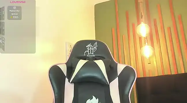 Snapshot of RebeccaSexx chatting on 03-09-25, 03:32 RebeccaSexx online show from 03-09-25, 03:32