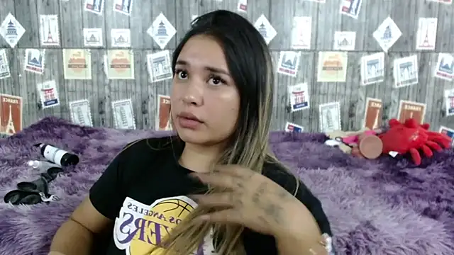 SaraCrow online show from 02-12-25, 10:46