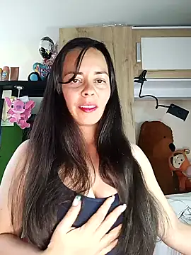 Snapshot of johannatb chatting on 12-08-24, 06:50 johannatb online show from 12-08-24, 06:50